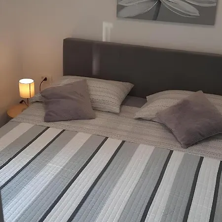 Puntamika De Rosa - Ground Floor *