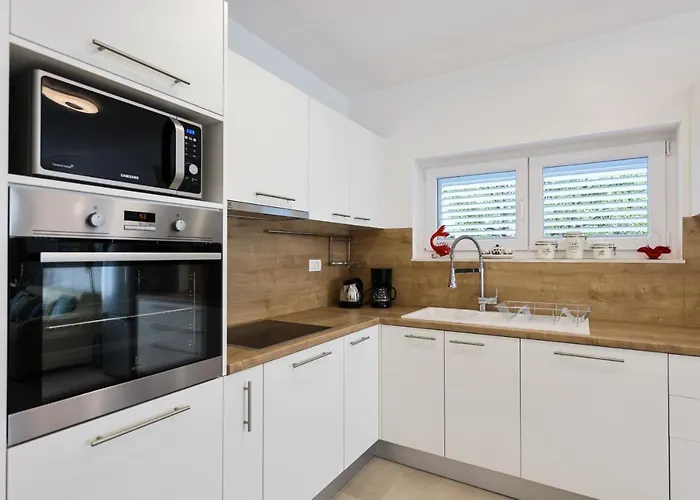 Puntamika De Rosa - Ground Floor