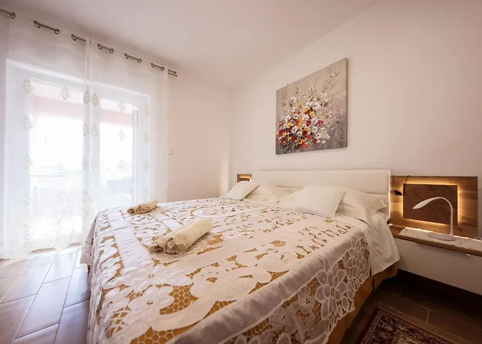 Puntamika De Rosa - Ground Floor Appartement