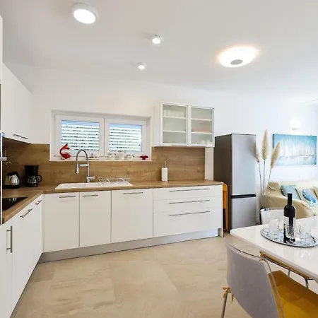 Apartment Puntamika De Rosa - Ground Floor