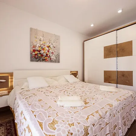 Apartment Puntamika De Rosa - Ground Floor